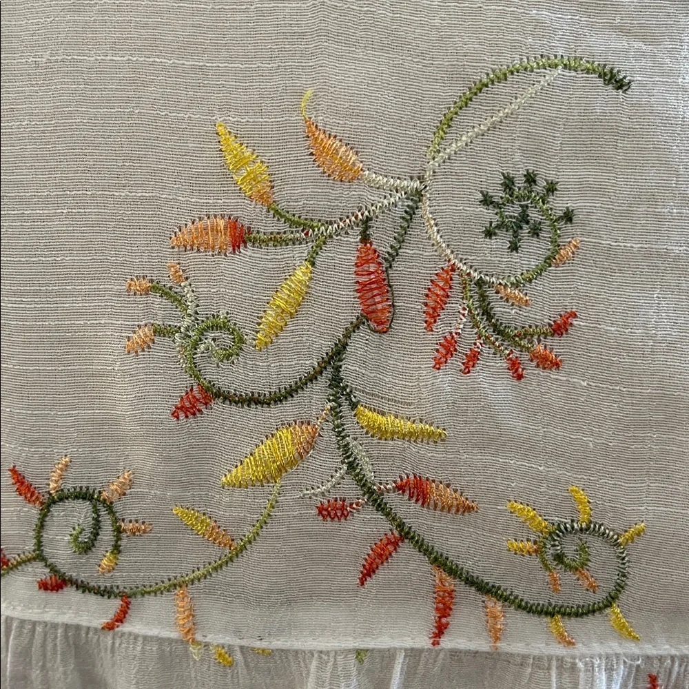 Figueroa & Flower Floral Embroidered Button Down Semi Sheer Shirt Size Large